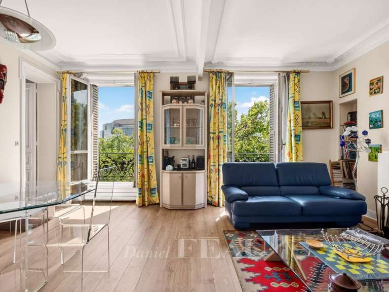 Appartement Paris 4e - 2 chambres - 70m²