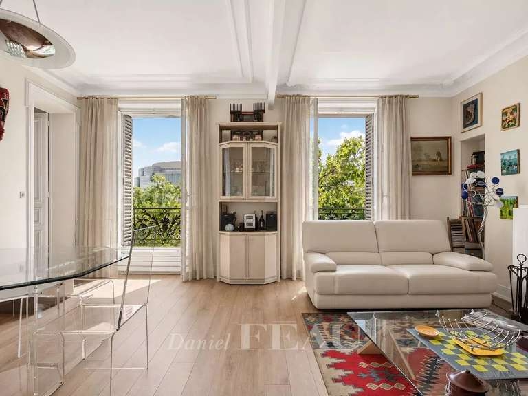 Appartement Paris 4e - 2 chambres - 70m²