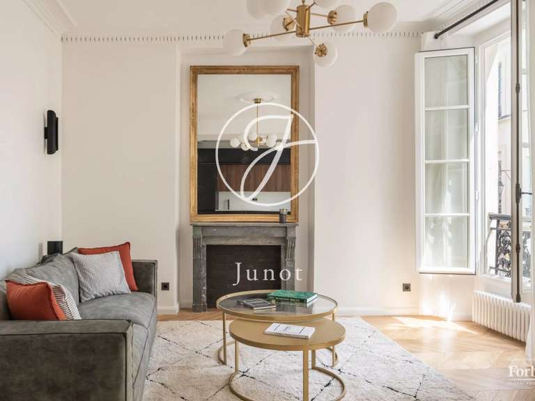 Appartement Paris 4e - 2 chambres - 80m²