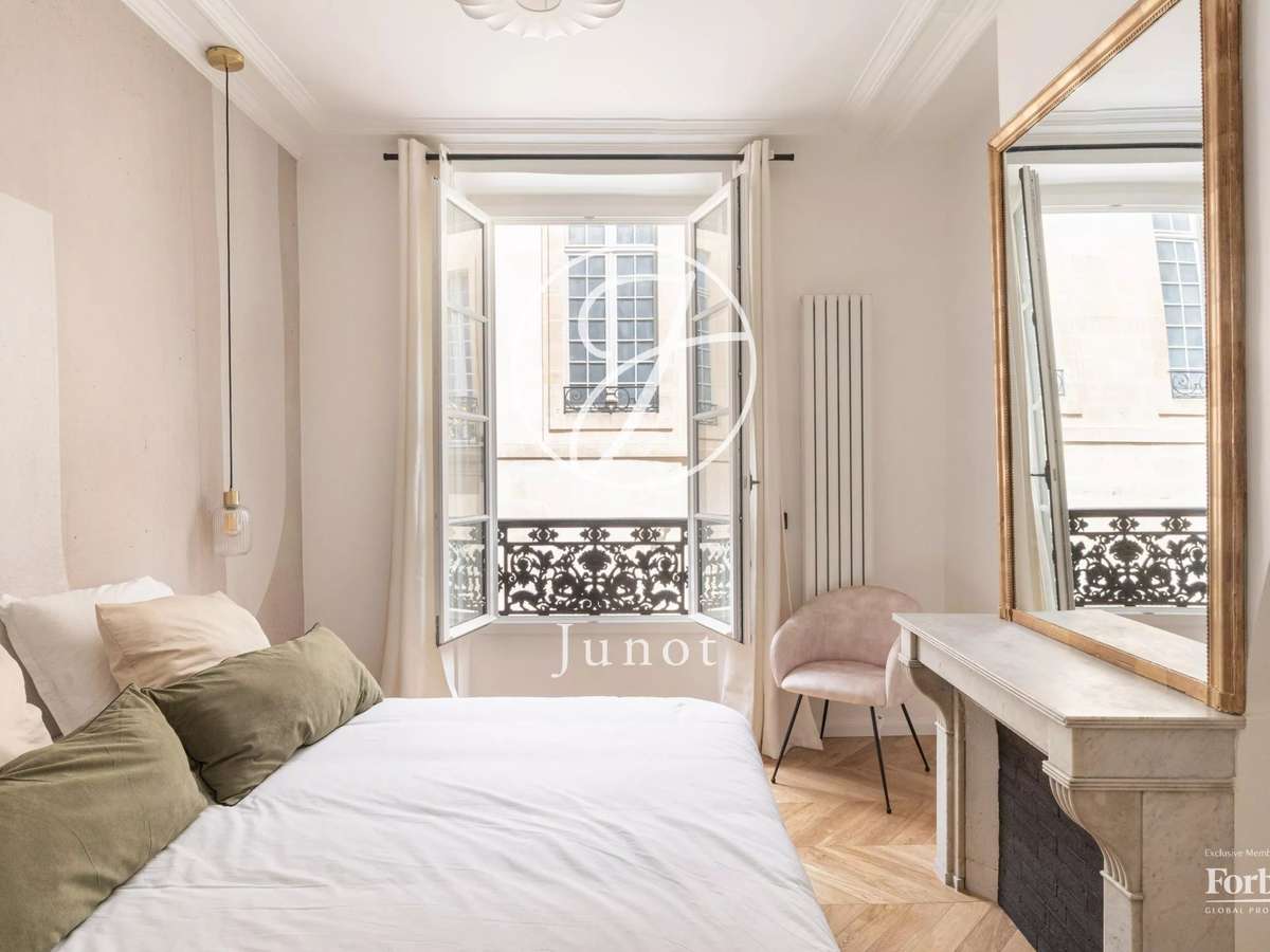 Apartment Paris 4e