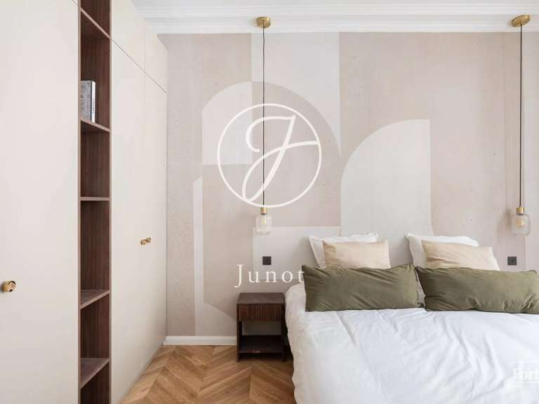Appartement Paris 4e - 2 chambres - 80m²