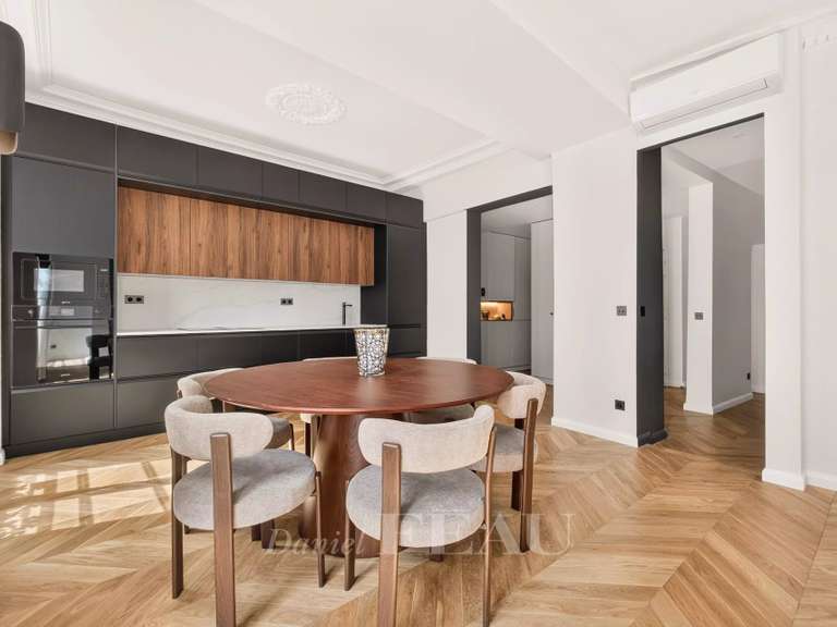 Appartement Paris 4e - 2 chambres - 80m²