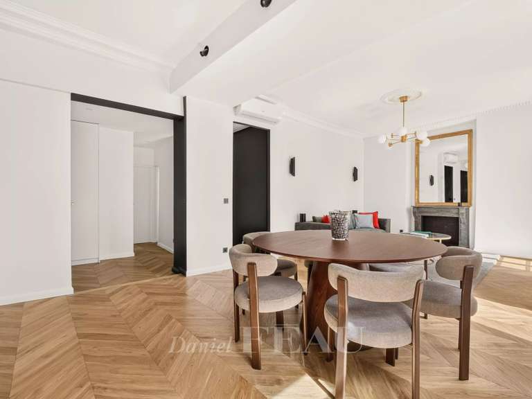 Appartement Paris 4e - 2 chambres - 80m²