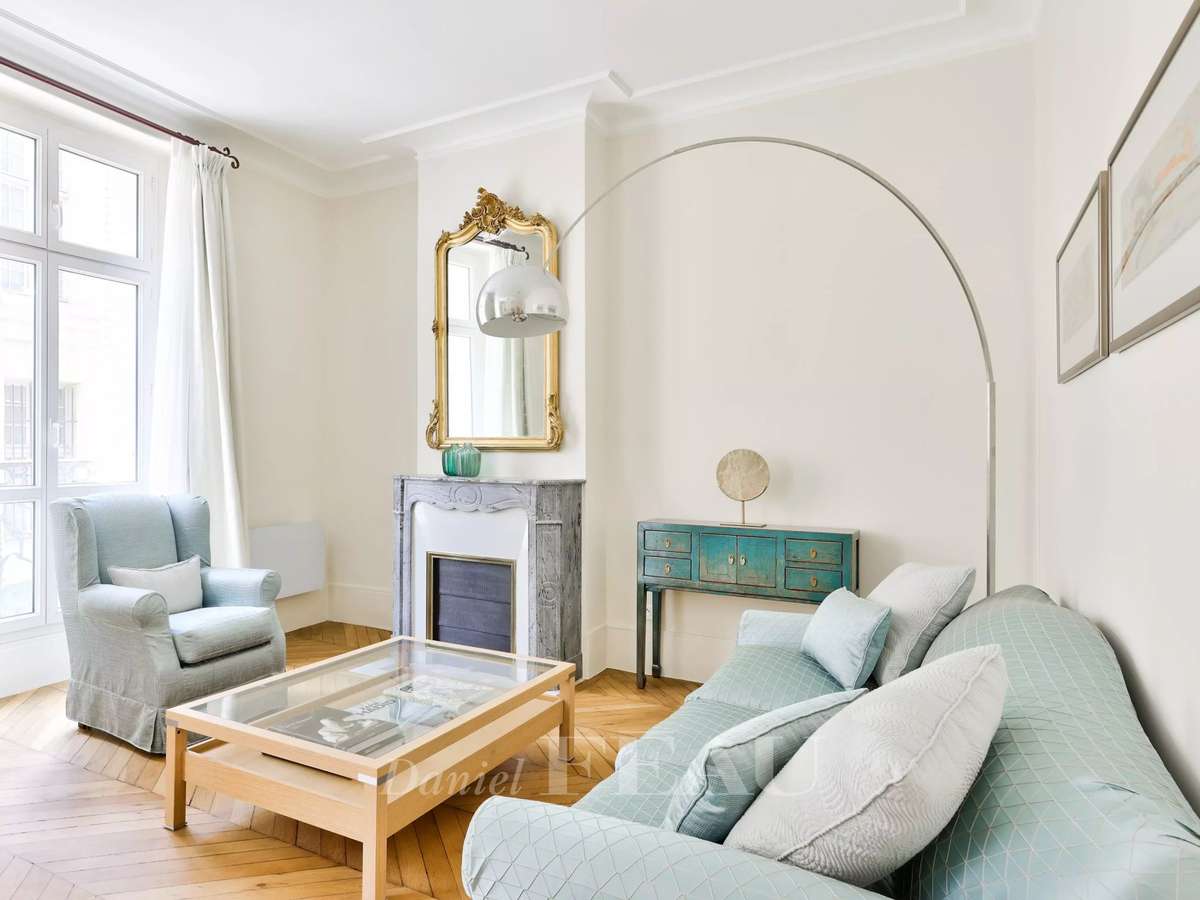 Apartment Paris 4e