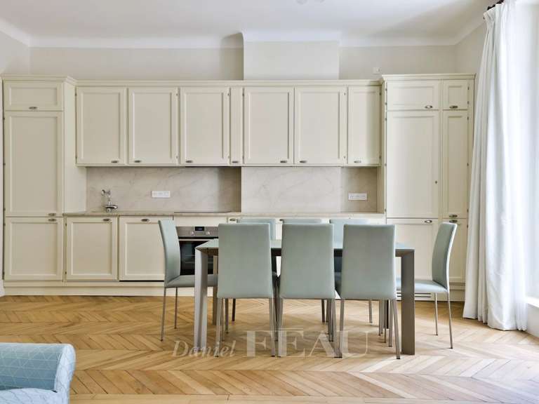 Appartement Paris 4e - 2 chambres - 68m²