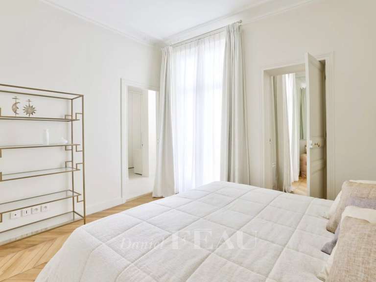 Appartement Paris 4e - 2 chambres - 68m²