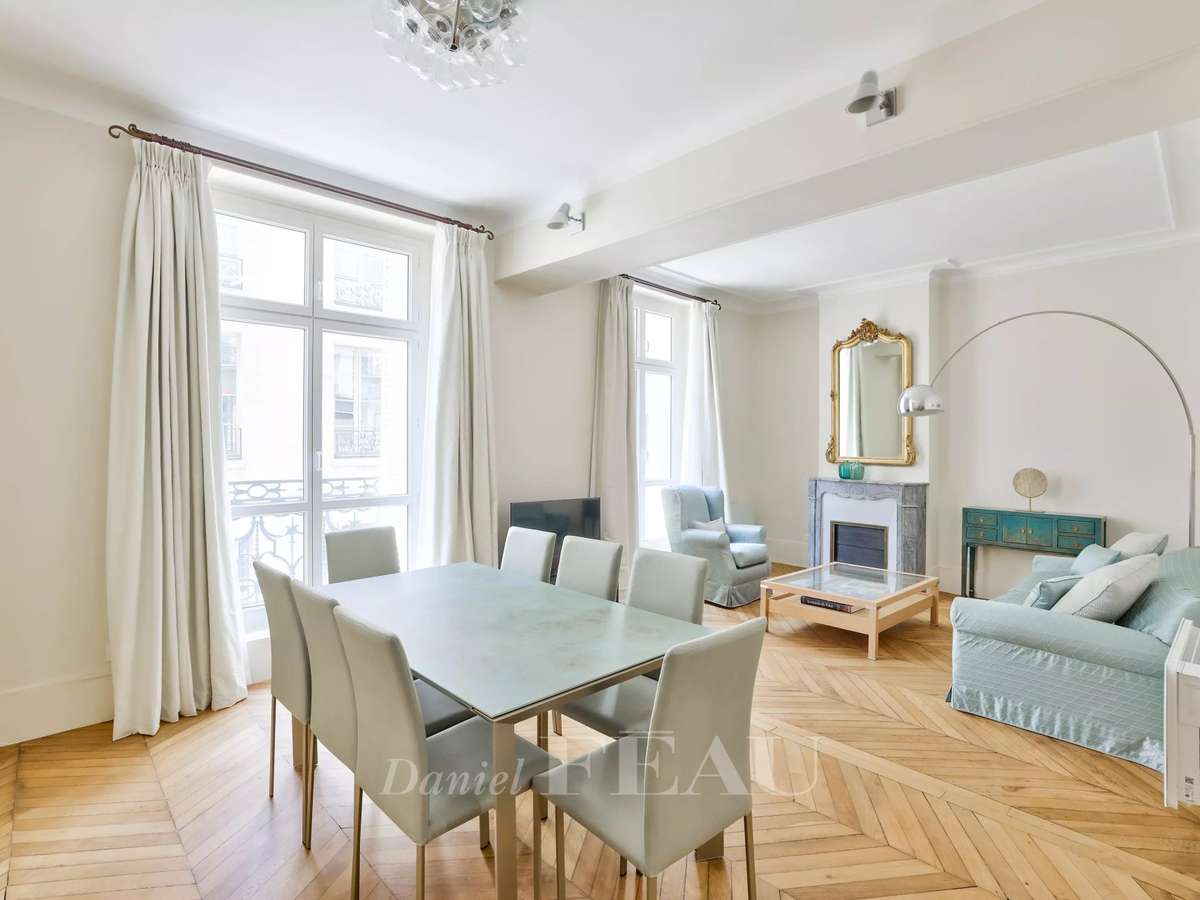 Apartment Paris 4e