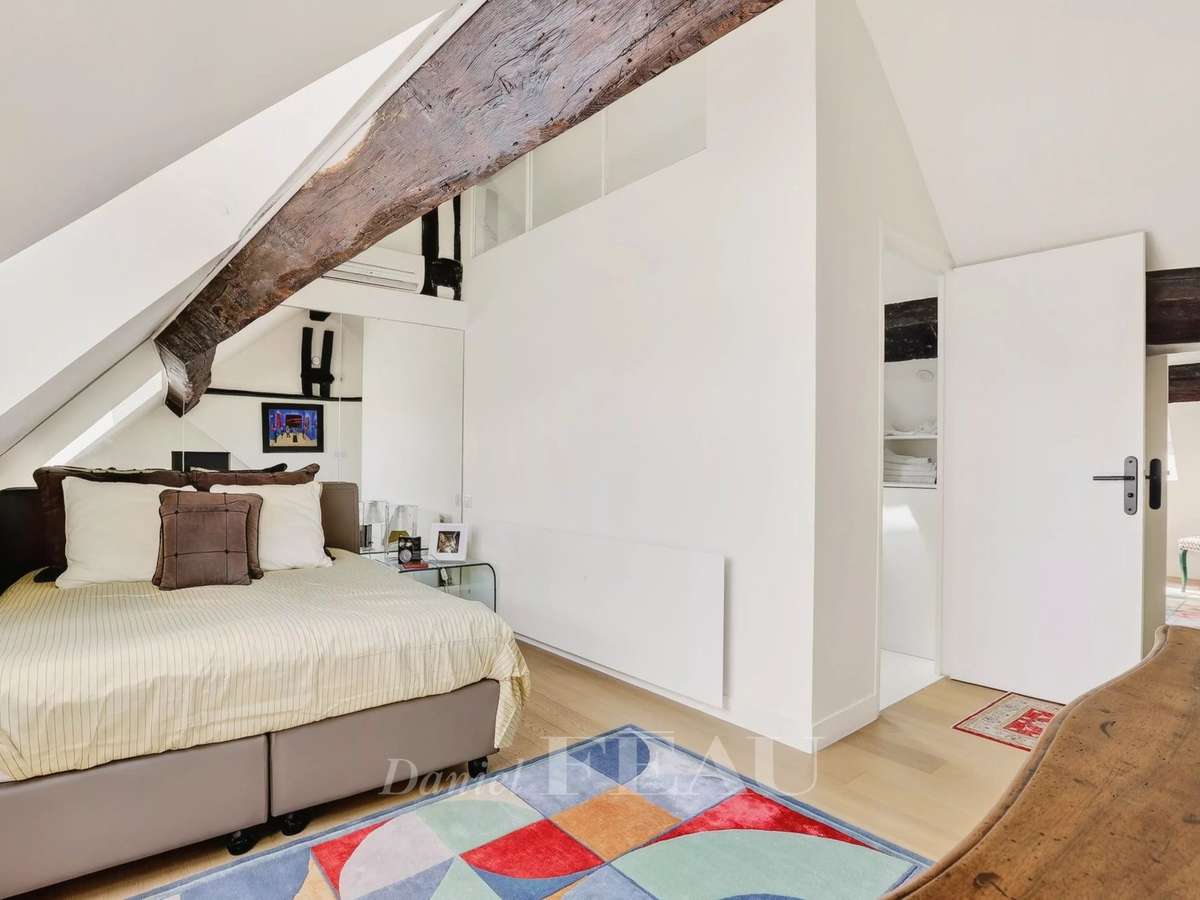 Apartment Paris 4e
