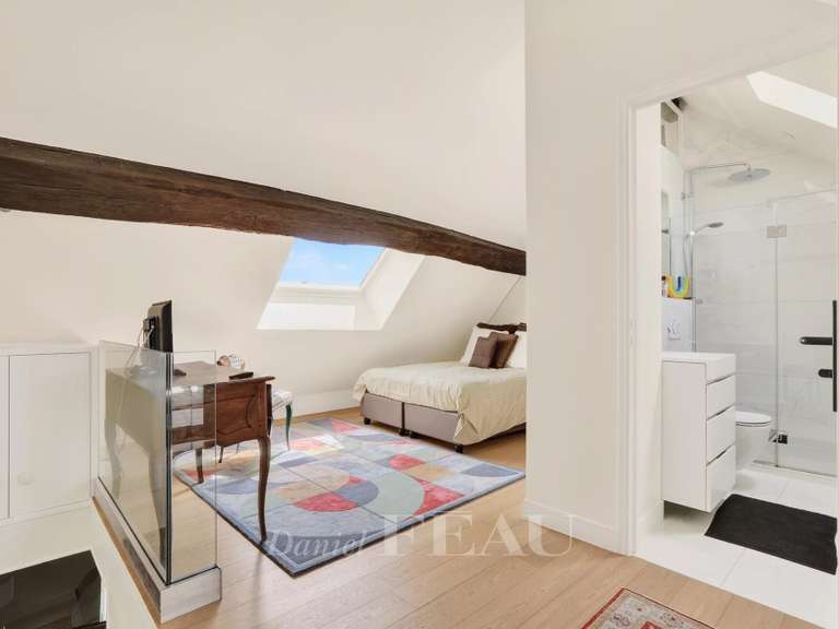 Appartement Paris 4e - 2 chambres - 70m²