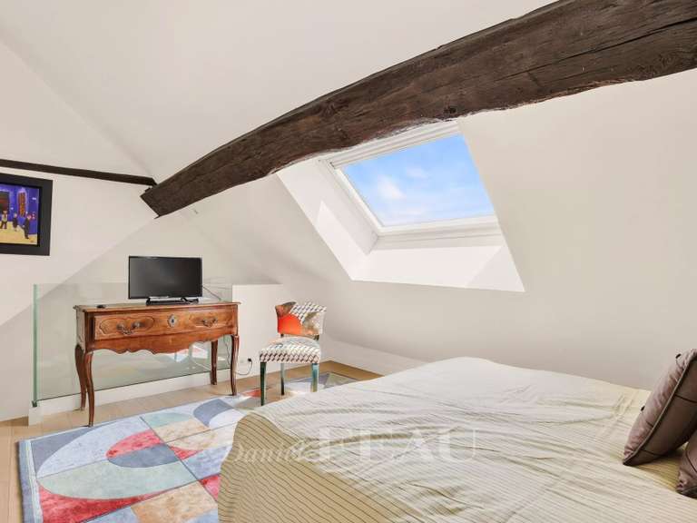 Appartement Paris 4e - 2 chambres - 70m²