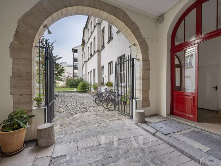 Appartement Paris 4e - 2 chambres - 70m²