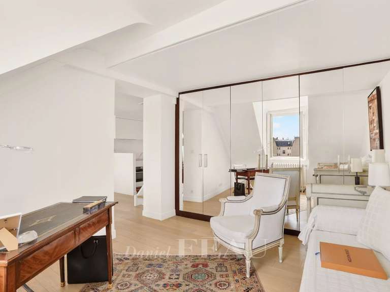 Appartement Paris 4e - 2 chambres - 70m²