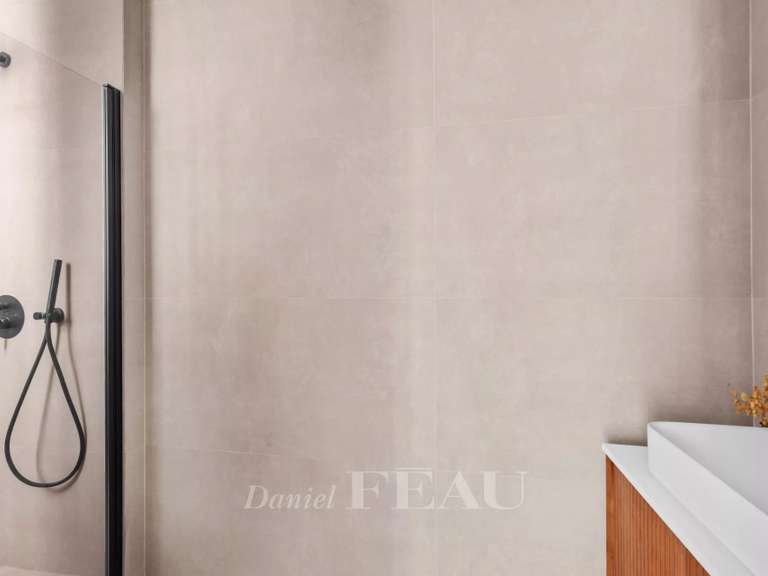 Appartement Paris 4e - 3 chambres - 134m²