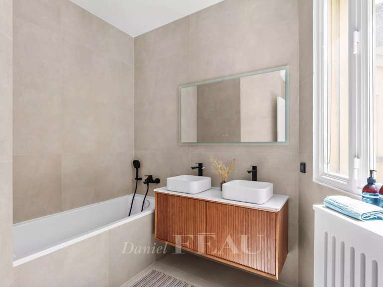 Appartement Paris 4e - 3 chambres - 134m²