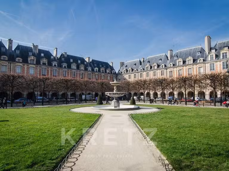 Appartement Paris 4e - 1 chambre - 80m²
