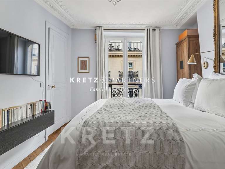 Appartement Paris 4e - 1 chambre - 80m²