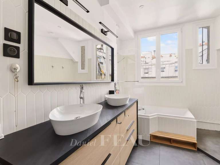 Appartement Paris 4e - 2 chambres - 91m²