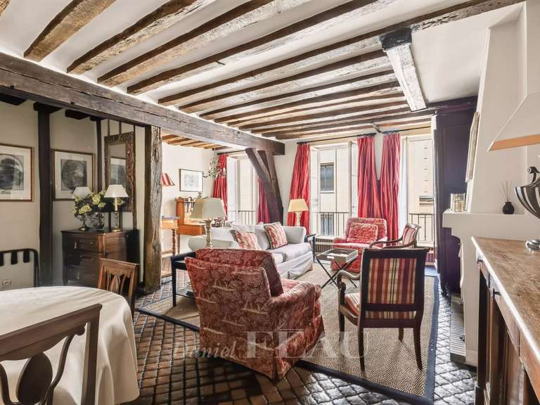 Appartement Paris 4e - 1 chambre - 65m²