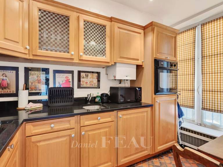 Appartement Paris 4e - 1 chambre - 65m²