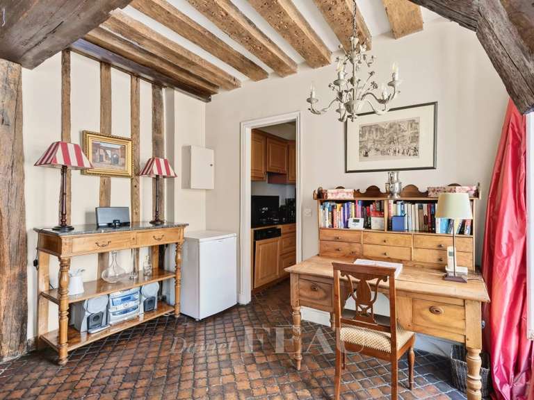Appartement Paris 4e - 1 chambre - 65m²