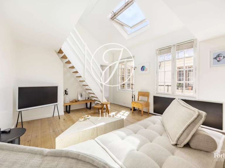 Appartement Paris 4e - 1 chambre - 70m²