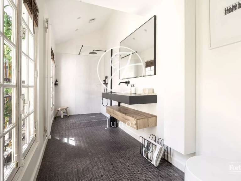 Appartement Paris 4e - 2 chambres - 72m²