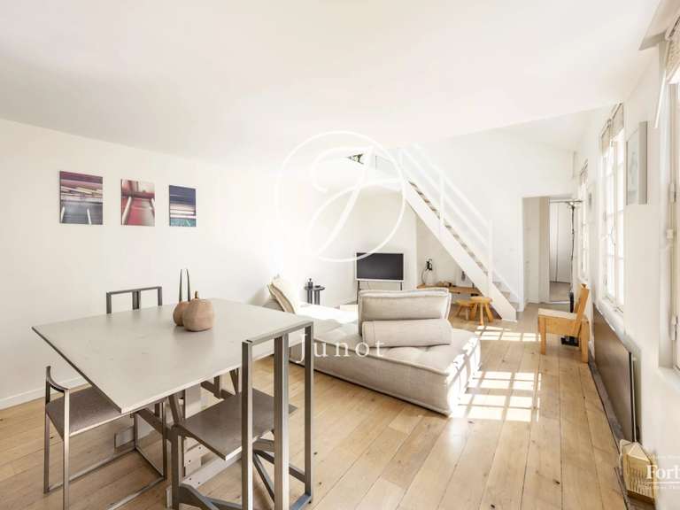 Appartement Paris 4e - 2 chambres - 72m²