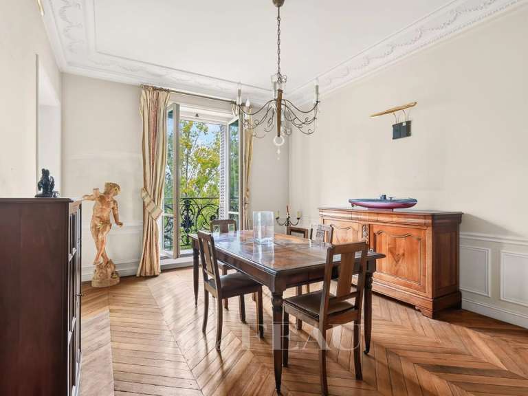 Appartement Paris 4e - 2 chambres - 111m²