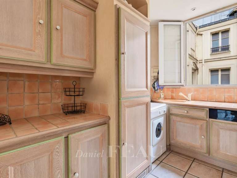 Appartement Paris 4e - 2 chambres - 111m²