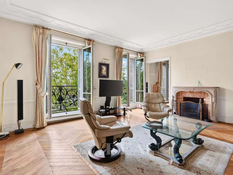 Appartement Paris 4e - 2 chambres - 111m²