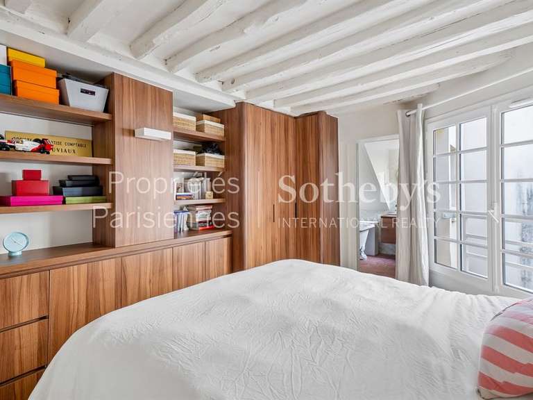 Appartement Paris 4e - 2 chambres - 91m²