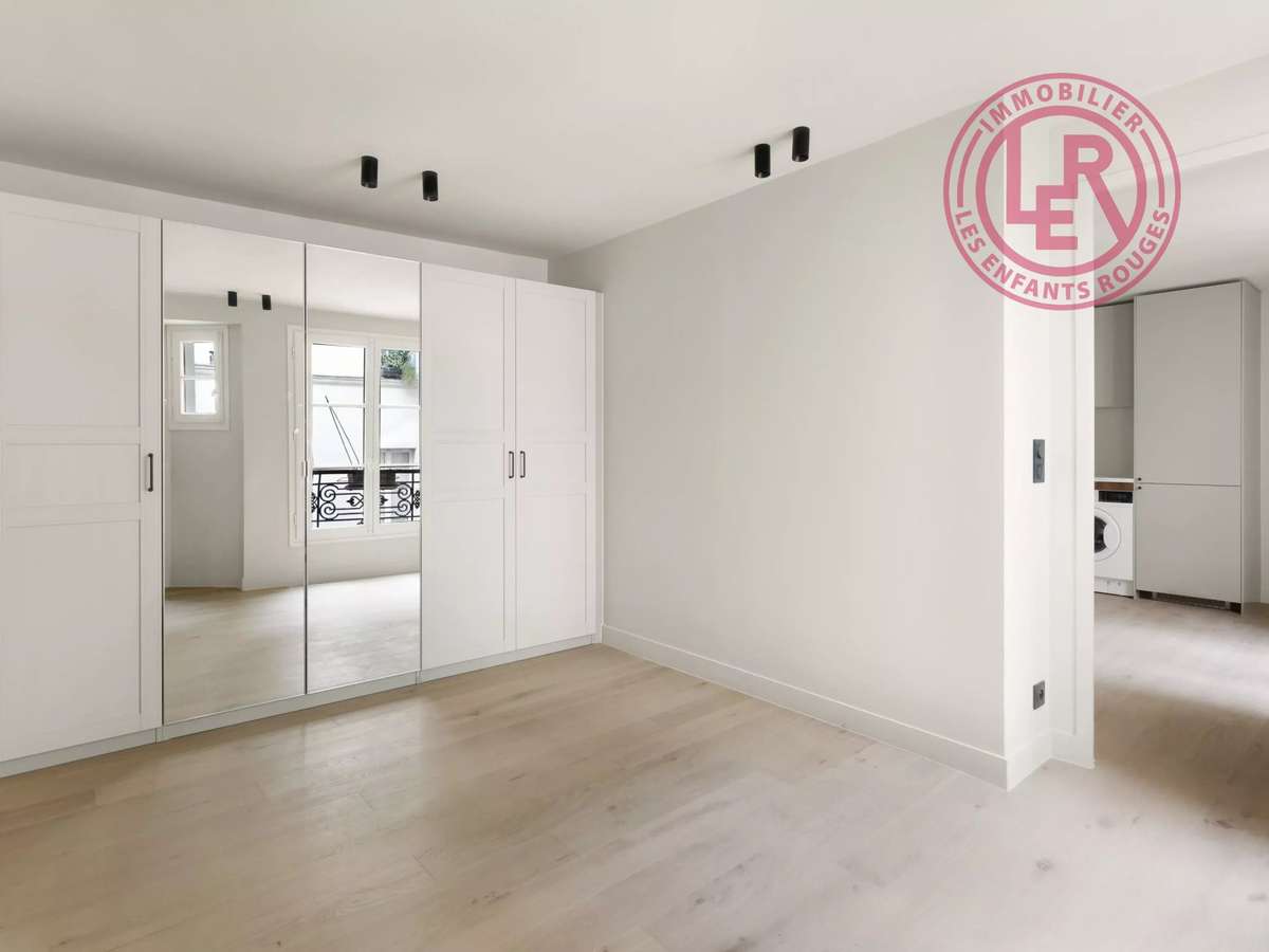 Apartment Paris 4e