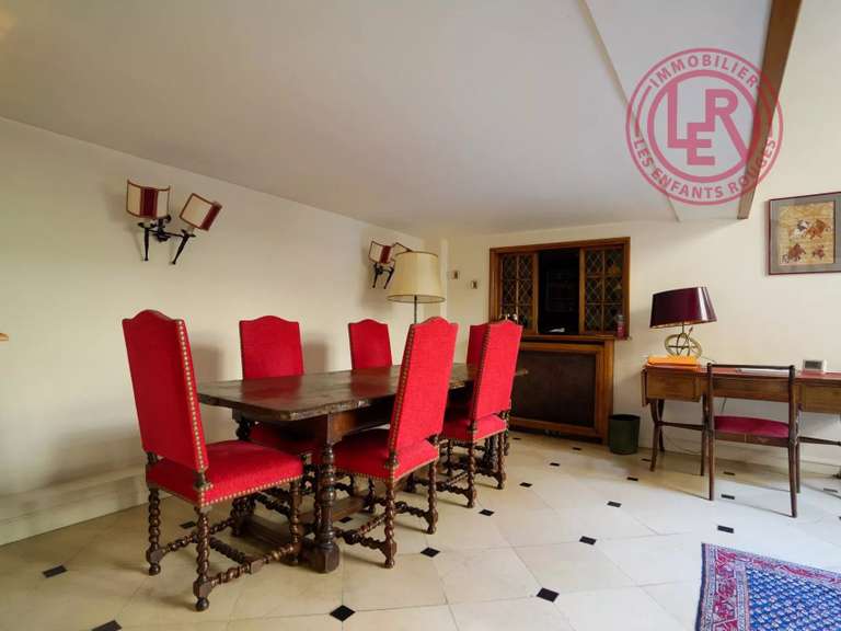 Appartement Paris 4e - 2 chambres - 108m²