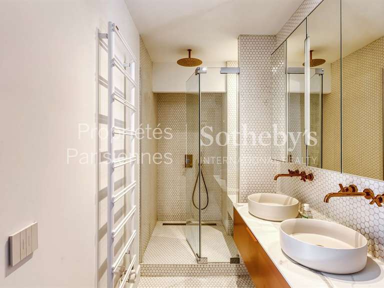 Appartement Paris 4e - 2 chambres - 111m²