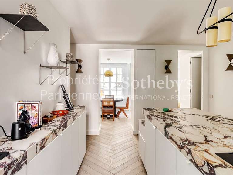 Appartement Paris 4e - 2 chambres - 111m²