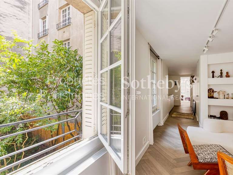 Appartement Paris 4e - 2 chambres - 111m²