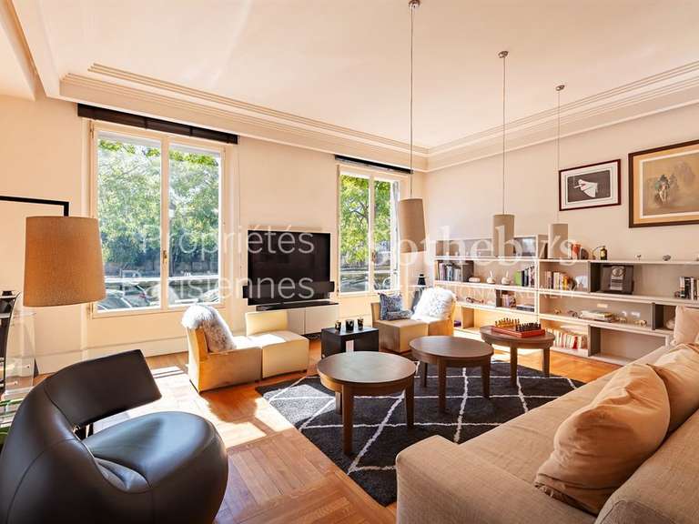 Appartement Paris 4e - 2 chambres - 168m²