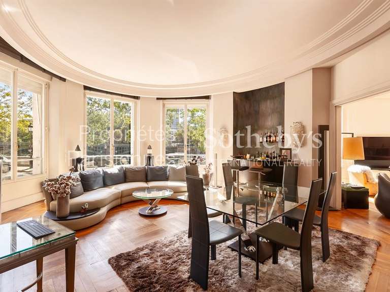 Appartement Paris 4e - 2 chambres - 168m²