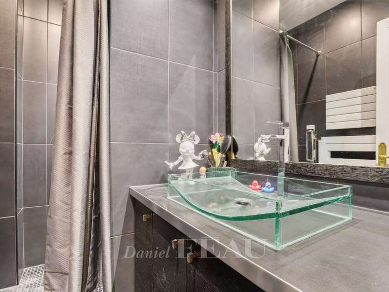 Appartement Paris 4e - 4 chambres - 157m²