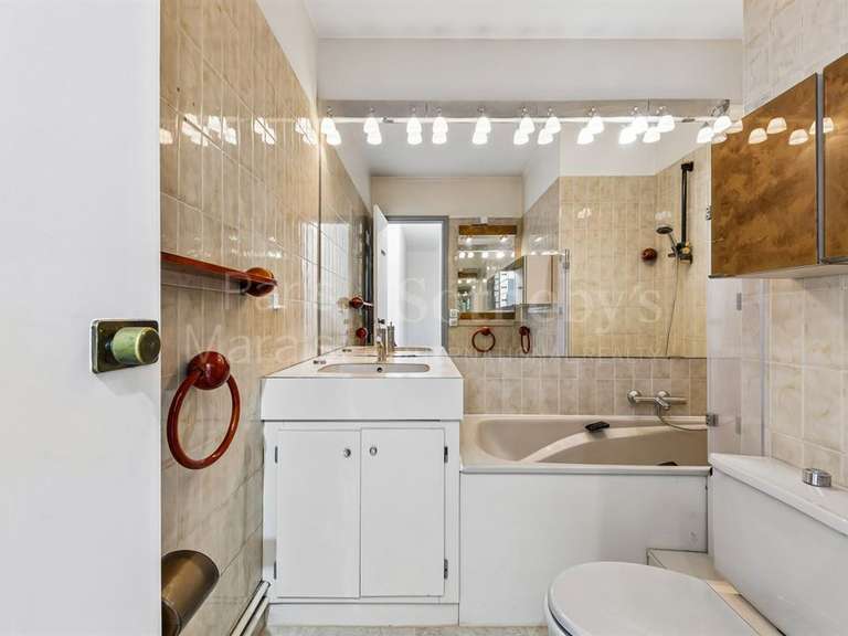 Appartement Paris 4e - 2 chambres - 110m²