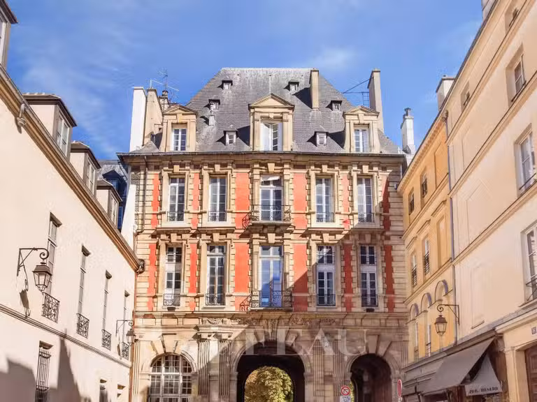 Appartement Paris 4e - 2 chambres - 66m²