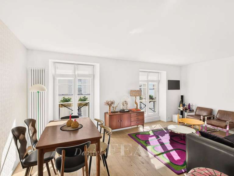Appartement Paris 4e - 2 chambres - 66m²