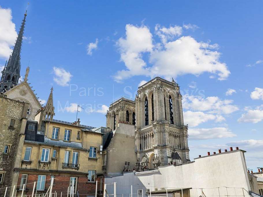 Apartment Paris 4e