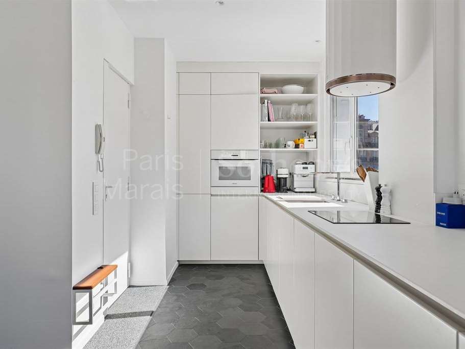 Apartment Paris 4e