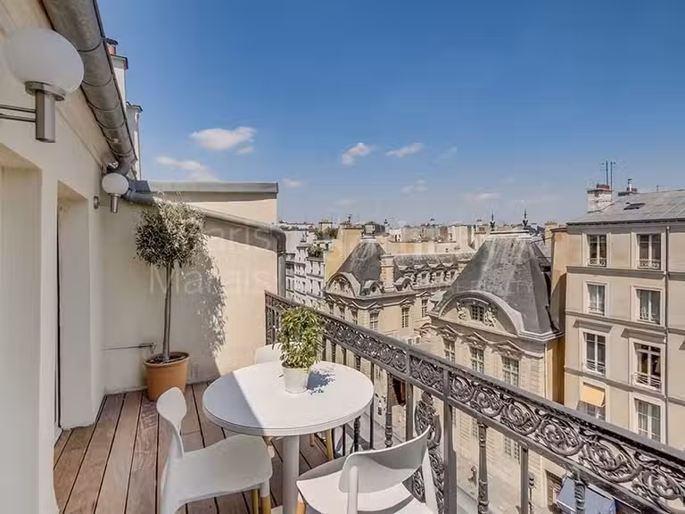 Appartement Paris 4e - 1 chambre - 71m²