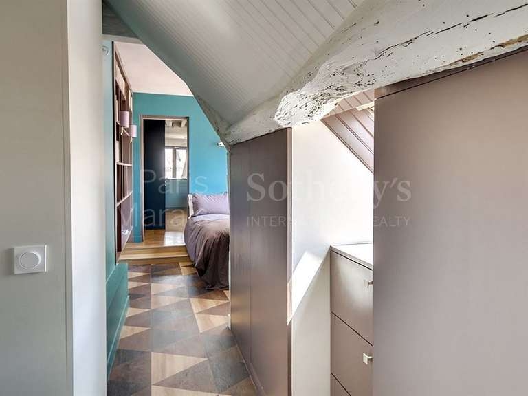 Appartement Paris 4e - 1 chambre - 71m²