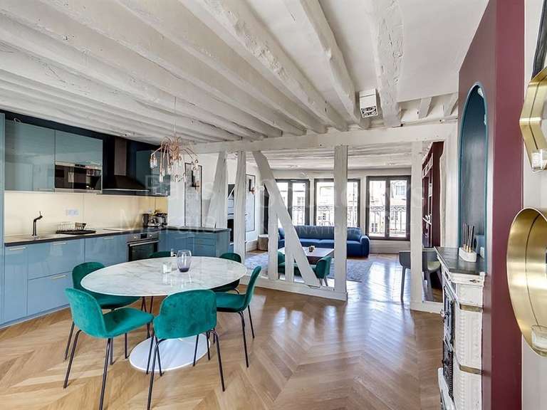 Appartement Paris 4e - 1 chambre - 71m²