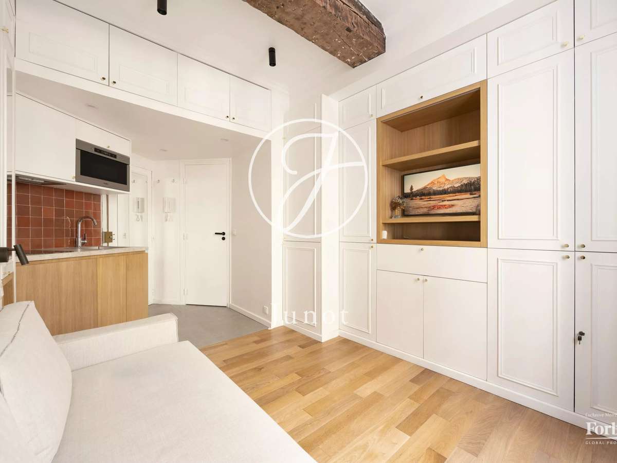 Apartment Paris 4e