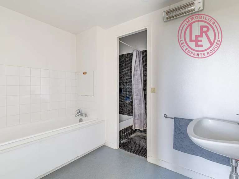 Appartement Paris 4e - 1 chambre - 82m²