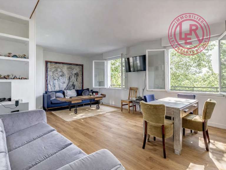 Appartement Paris 4e - 1 chambre - 82m²